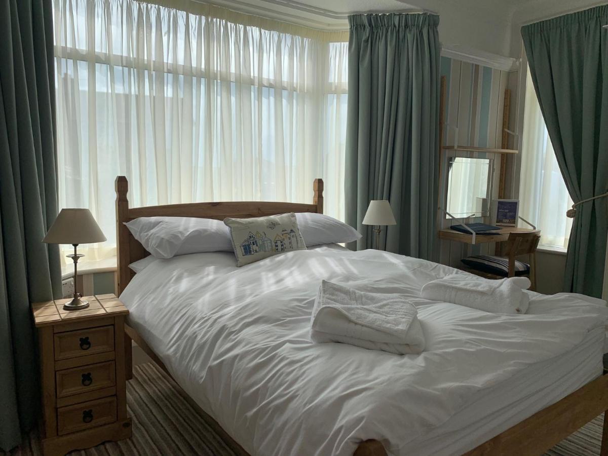 Holly Trees Bed and Breakfast Seahouses Exteriör bild